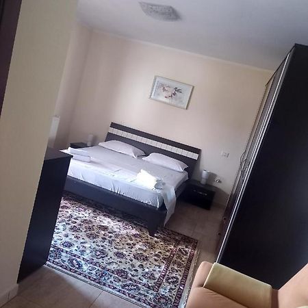 Cassabella Apartment Năvodari Екстериор снимка