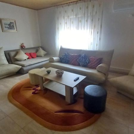 Cassabella Apartment Năvodari Екстериор снимка